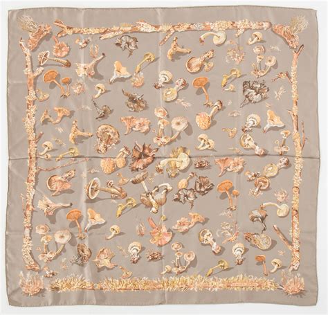 Champignons Hermes Scarf .